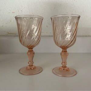 2 Vintage Arcoroc France Rosaline Pink Swirl Wine/Water Goblet Glasses